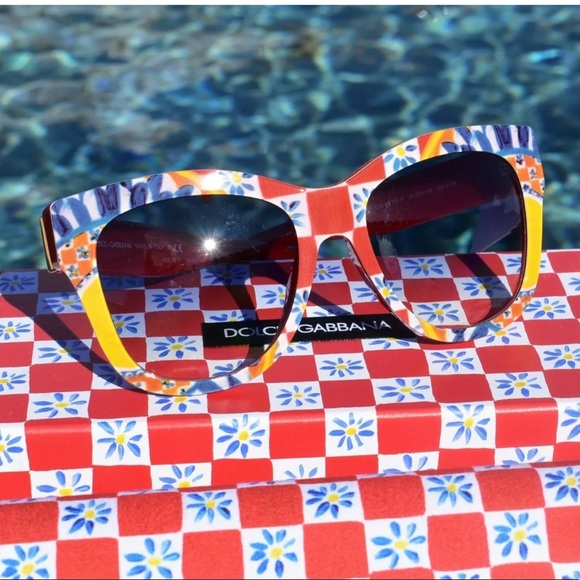 🎁🎅PRICE DOLCEGABBANA CATEYEFLORAL SUNGLASSES - Picture 3 of 7